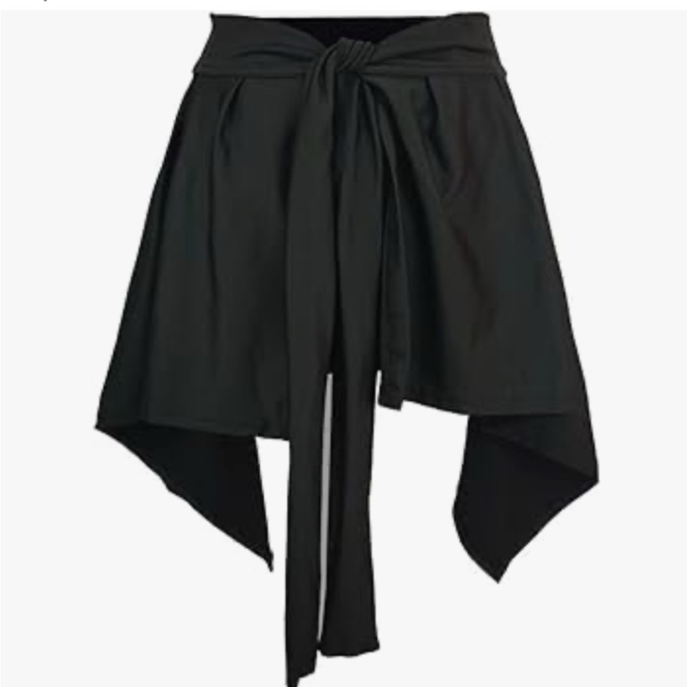 can be worn ovr leggings, or swimsuit New one size fit s/m